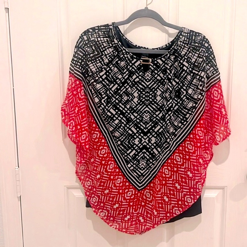 Robert Louis women’s XL poncho blouse